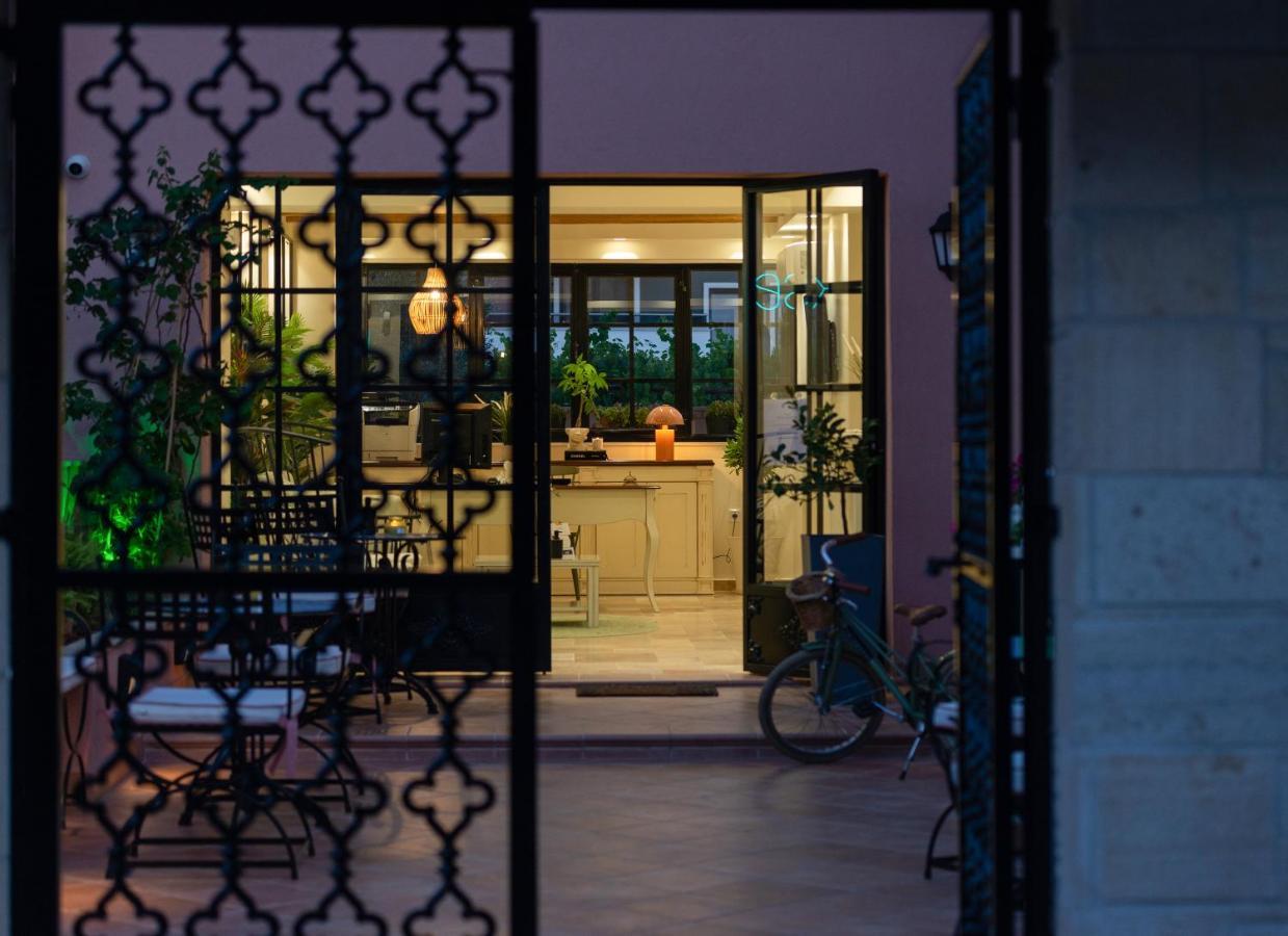Kseynasa Suites Nikiti  Buitenkant foto