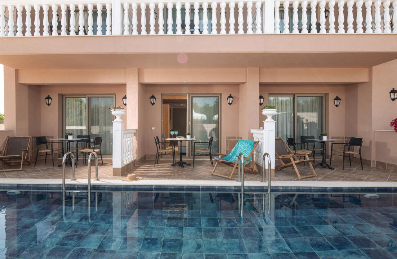 Kseynasa Suites Nikiti  Buitenkant foto